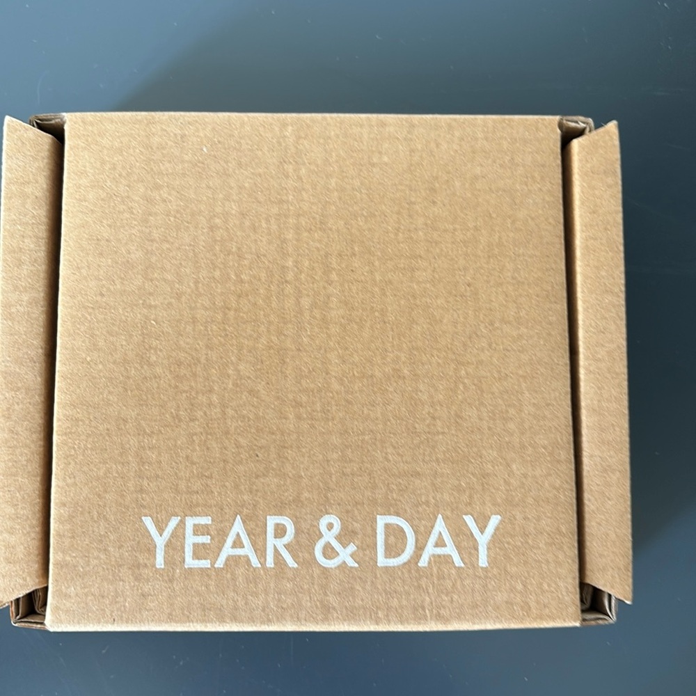 New in Box Year & Day Semi-Matte Glazed Clay Stoneware Spoon Rest 4.75”